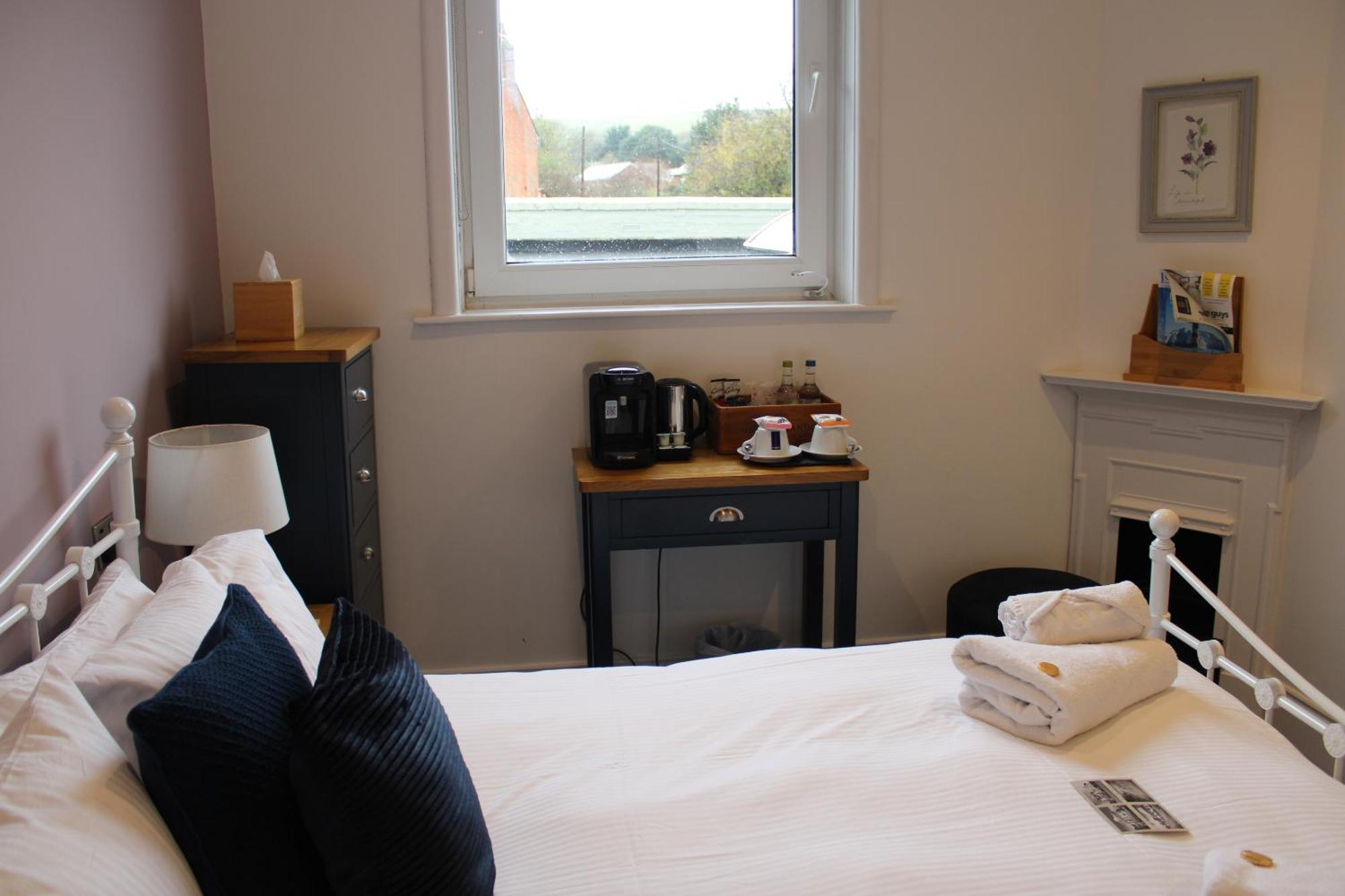 The White Lion Bed & Breakfast Ventnor Bagian luar foto